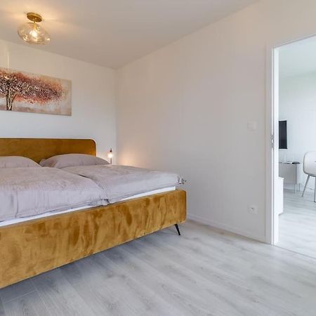 Cozy Apartment Near City Centrum And Bratislava Airport المظهر الخارجي الصورة