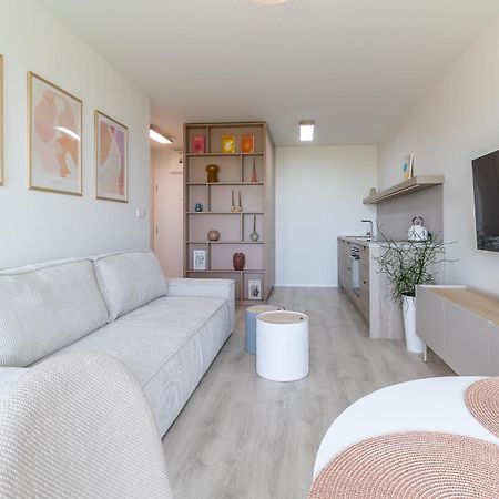 Cozy Apartment Near City Centrum And Bratislava Airport المظهر الخارجي الصورة