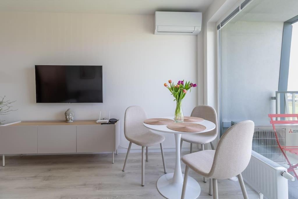 Cozy Apartment Near City Centrum And Bratislava Airport المظهر الخارجي الصورة