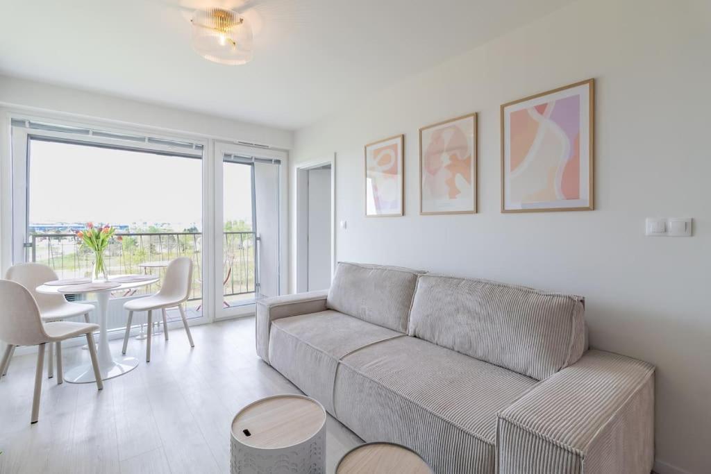 Cozy Apartment Near City Centrum And Bratislava Airport المظهر الخارجي الصورة