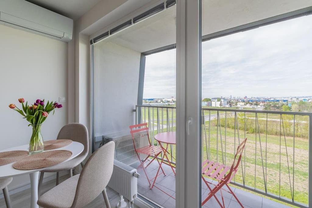 Cozy Apartment Near City Centrum And Bratislava Airport المظهر الخارجي الصورة
