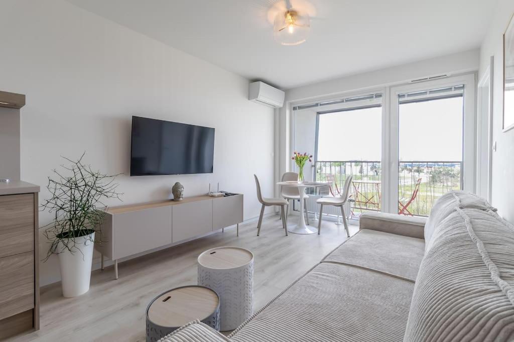 Cozy Apartment Near City Centrum And Bratislava Airport المظهر الخارجي الصورة